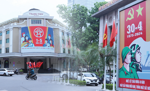 Cờ đỏ tung bay mừng ngày lễ lớn