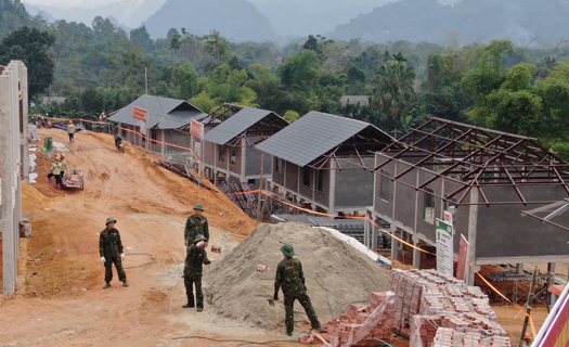 Khơi lại màu xanh