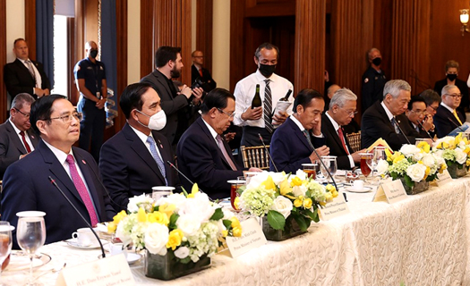 Thủ tướng: ASEAN hoan nghênh Hoa Kỳ cam kết ủng hộ vai trò trung tâm của ASEAN