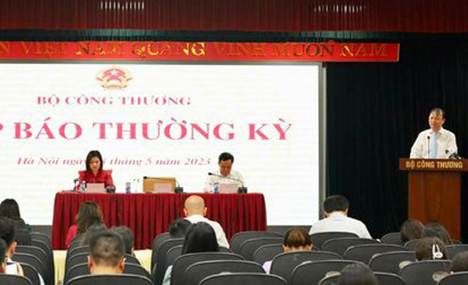 Bộ Công Thương:  Không để thiếu điện mùa nắng nóng cao điểm
