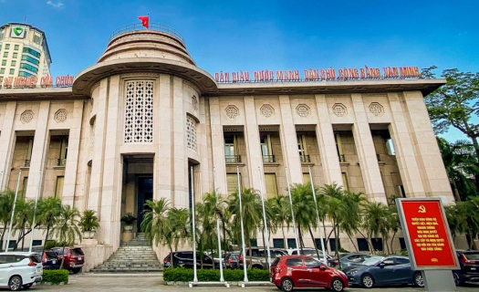 Lãi suất đã giảm, nhưng doanh nghiệp còn chờ cơ hội tiếp cận