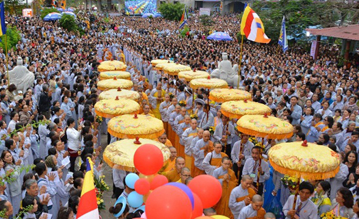 Các tôn giáo ở Việt Nam hành lễ trực tuyến chống Covid-19