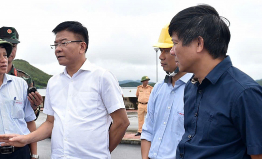 Phó Thủ tướng Lê Thành Long kiểm tra tình hình hồ thủy điện Thác Bà