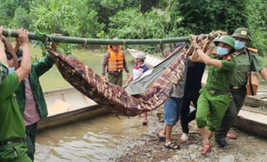 Vụ sạt lở Rào Trăng 3: Đưa được 19 người ra khỏi vùng nguy hiểm