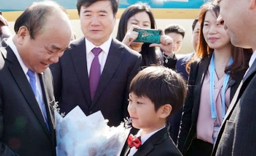 Thủ tướng đến Bắc Kinh, bắt đầu tham dự Diễn đàn 