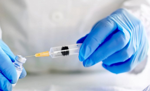 Nhà phát triển vaccine Covid-19 hàng đầu của Mỹ phải tạm dừng thử nghiệm lâm sàng