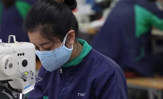 Tăng giờ làm thêm: Cả doanh nghiệp và người lao động mong chờ