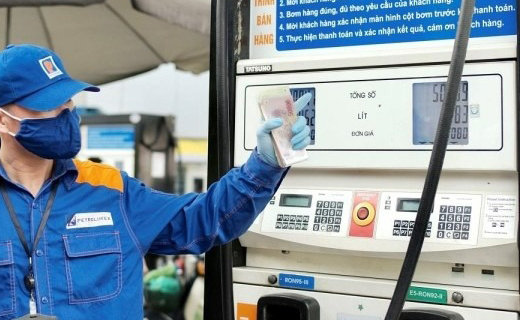 Giá xăng tăng cao nhất 530 đồng lên 24.810 đồng/lít