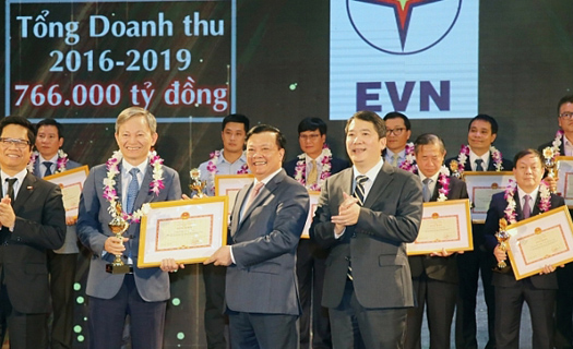 EVN được vinh danh tại Lễ Tôn vinh Người nộp thuế tiêu biểu