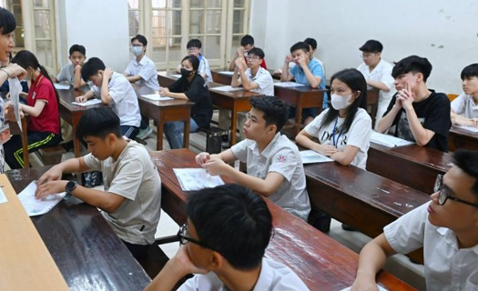 Sở GD-ĐT Hà Nội nói gì khi hàng nghìn giáo viên có nguy cơ mất thưởng?