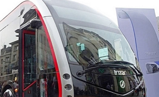 Bộ GTVT đồng thuận khai thác xe buýt điện tại Hà Nội và TP.HCM