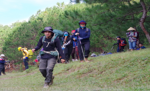 Nghề tour guide trekking