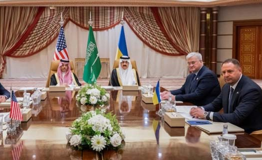 Mỹ và Ukraine hàn gắn rạn vỡ