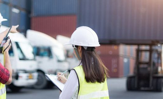 Giải bài toán nhân lực cho ngành logistics